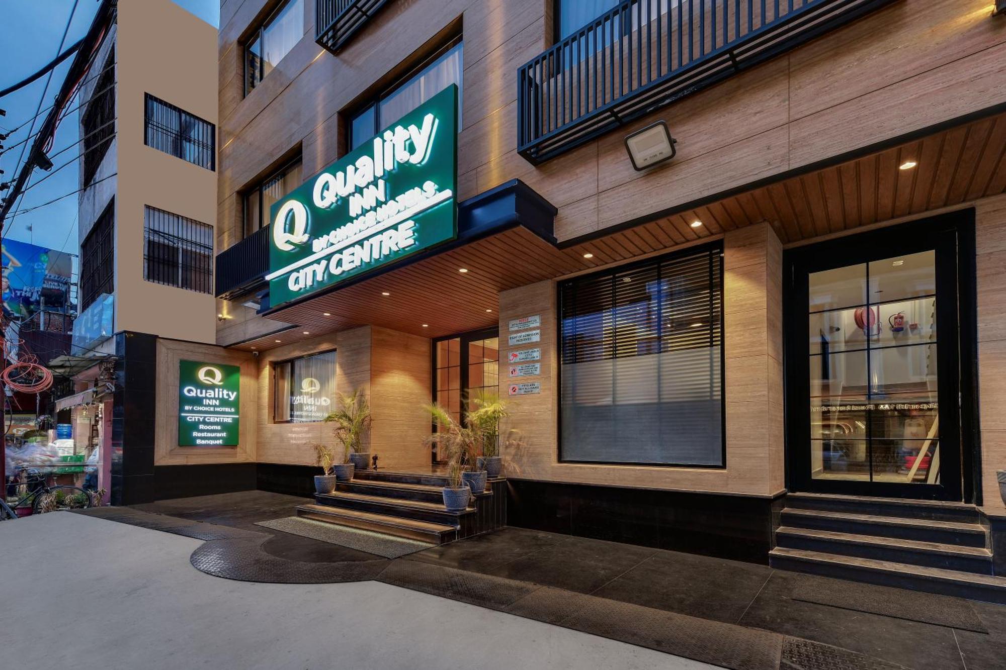 Quality Inn City Centre Varanasi Esterno foto